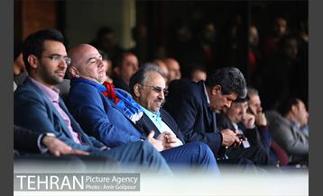 حضور دکتر نجفی در ورزشگاه آزادی برای تماشای شهرآورد پایتخت 5