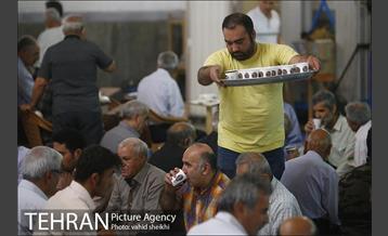 تلاوت قرآن و افطاری ساده مساجد در ماه مبارک رمضان 14