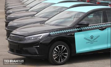 آیین ورود ۱۰۰۰ دستگاه تاکسی برقی به ناوگان حمل و نقل عمومی شهر تهران 24