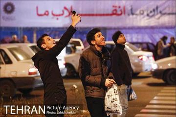 نور افشانی در میدان انقلاب بمناسبت 22 بهمن 6