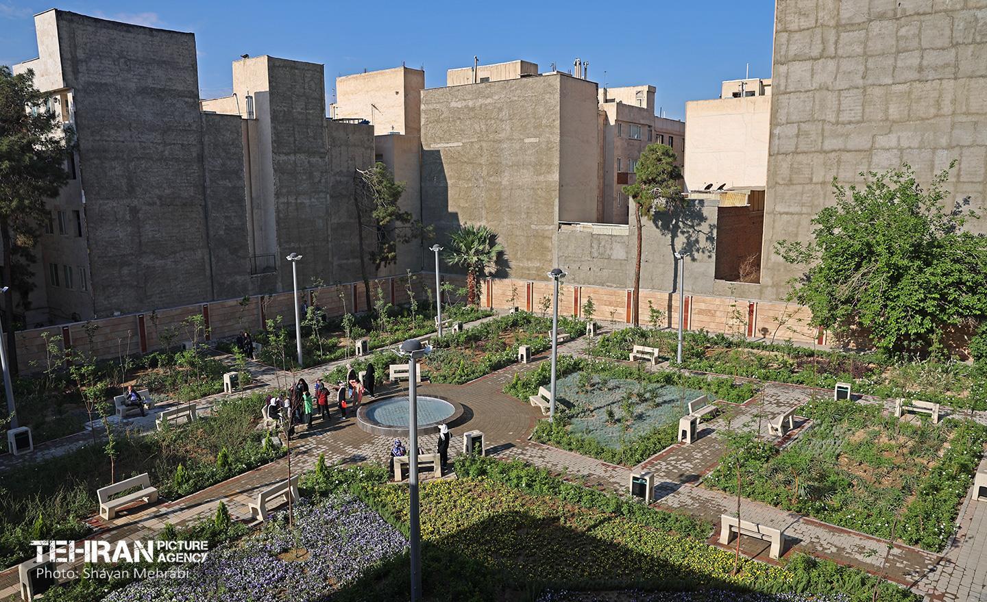 بهره‌برداری از بوستان ایران و مجموعه شهردخت منطقه 10 35