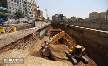 بازدید اصحاب رسانه از روند اجرایی پروژه احداث خط ۱۰ متروی تهران 33