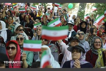 همایش پیاده روی خانوادگی در رود دره فرحزاد 25