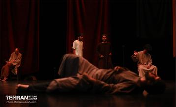 نمایش آئینی مذهبی «در انتظار...» 58