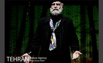 نمایش باغ آلبالو 7