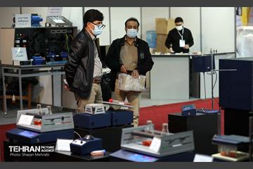 نهمین نمایشگاه تجهیزات و مواد آزمایشگاهی ایران ساخت 15