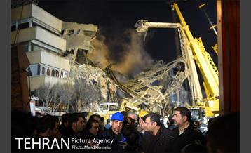 امداد رسانی شبانه در حادثه پلاسکو 4