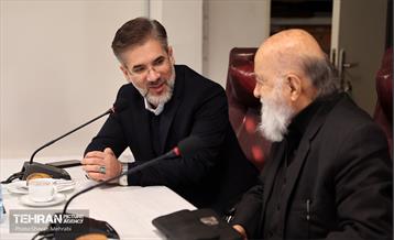 بازدید رئیس شورای شهر از مرکز حقوقی شهرداری تهران 31