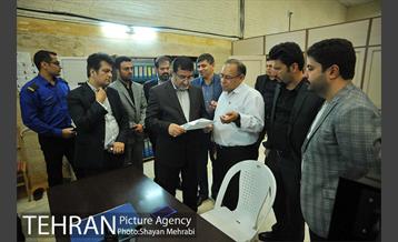 سرپرست شهرداری تهران و رئیس مرکز ارتباطات و امور بین الملل شهرداری تهران در بازدید از فعالیت‌های شبانه شهرداری و زندگی شبانه مردم تهران 33