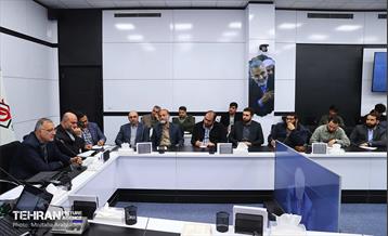 نشست صمیمانه اعضای گروه‌های جهادی با شهردار تهران 13