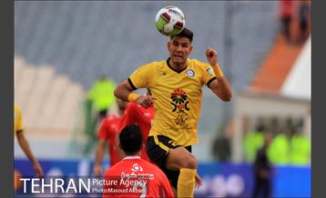 دیدار تیم‌های فوتبال پرسپولیس - پارس جنوبی 7