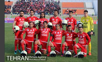 دیدار تیم های فوتبال پیکان و تراکتورسازی