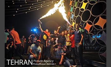 شادی خیابانی مردم بعد از پیروزی تیم ملی ایران 51