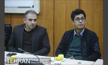 بازدید سرپرست مرکز ارتباطات از شهرداری منطقه 8 7