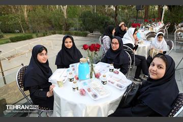 پویش «ماه مهربانی» در منطقه 6 27