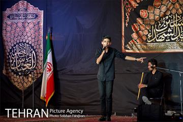 شور شیدایی در میدانگاه شهدای هفتم تیر 10