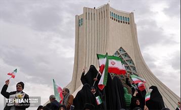 چهل‌و‌‌هفتمین جشن پیروزی انقلاب اسلامی - 2 33