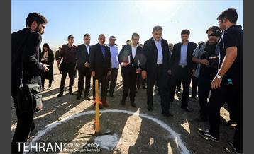 مراسم کلنگ زنی مجموعه چهارباغ با حضور شهردار تهران 1