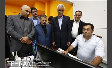 بازدید شهردار تهران از کارخانه نوآوری 18