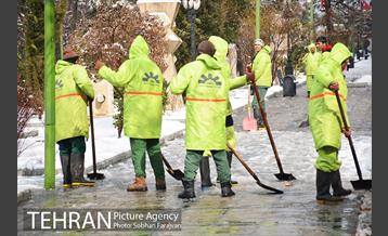 روز برفی تهران در بوستان ملت 29