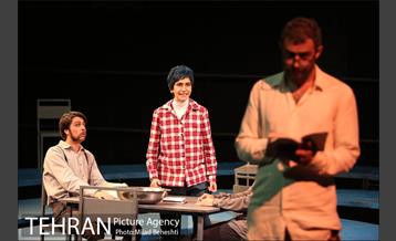 نمایش نبرد گالیله‎ 13