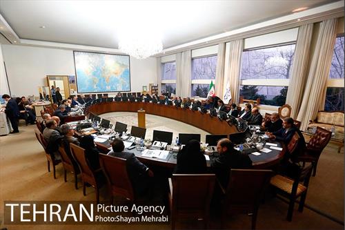 نخستین جلسه مجمع ٥١ نفره امید با حضور شهردار و استاندار تهران 2