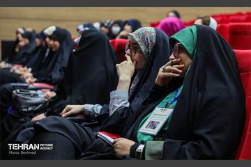 چهارمین جلسه از سلسه تورهای عکاسی انسان، کتاب، زندگی 23
