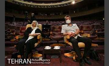 تمرین کنسرت آنلاین نغمه های تهران در برج میلاد 28