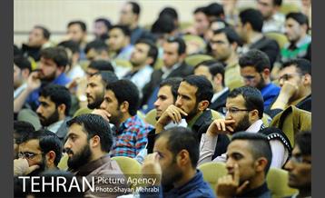 حضور شهردار تهران در دانشگاه شهید بهشتی در روز دانشجو 19