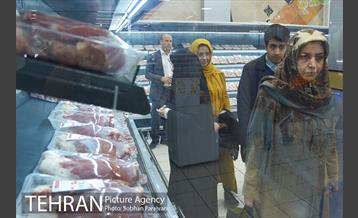 بازدید اعضای شورای شهر از فروشگاه شهروند  11