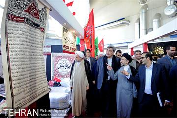 بازدید شهردار تهران از نمایشگاه عطر سیب 5