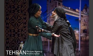 نمایش یه گاز کوچولو 7