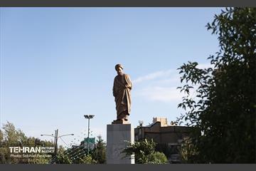 رونمایی از مجسمه «علامه امینی» 4
