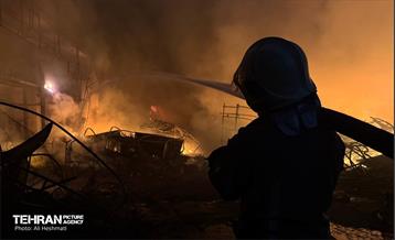 حریق در بازار آهن شادآباد 19