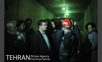سرپرست شهرداری تهران و رئیس مرکز ارتباطات و امور بین الملل شهرداری تهران در بازدید از فعالیت‌های شبانه شهرداری و زندگی شبانه مردم تهران 48