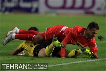 دیدار تیم‌های فوتبال پرسپولیس - سپاهان 26