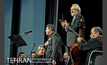 شب موسیقی انقلاب در منطقه گردشگری عباس آباد 37