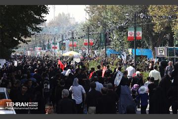 آیین پیاده‌روی جاماندگان اربعین حسینی در مناطق شهرداری تهران 25
