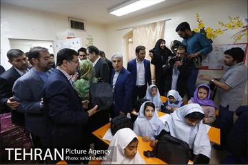 بازدید وزیر محترم بهداشت و سرپرست شهرداری تهران از مرکز پرتو  12