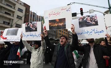 تشییع پیکر ۱۰۰ شهید مردمی و مدافع امنیت در تهران 28