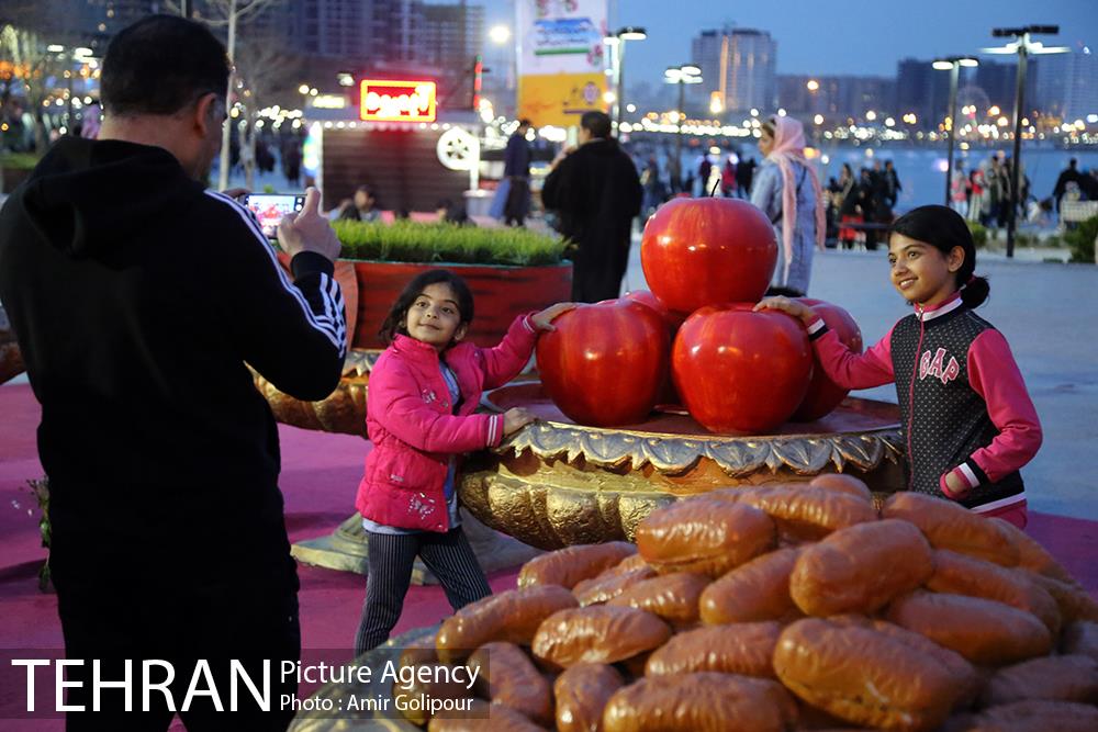 سفره هفت سین در دریاچه خلیج فارس 6