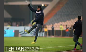 دیدار تیم های استقلال تهران و شاهین بوشهر 11