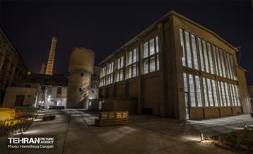 90 سال با سی مان ری  32