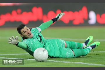 دیدار تیم های فوتبال پرسپولیس تهران و تراکتور سازی تبریز 15