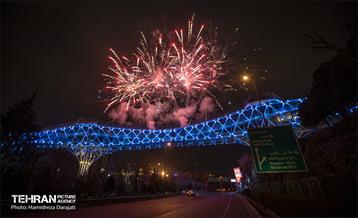 نورافشانی نوروزی در پل طبیعت  3