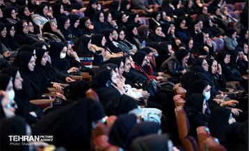 بزرگداشت مقام زن و مادر در برج میلاد 30