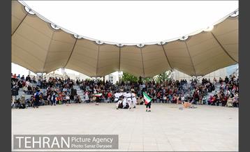 جشنواره بادبادک ها در بوستان آب و آتش 21