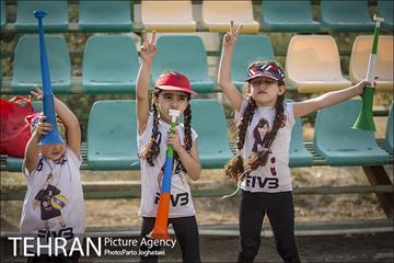 مسابقات والیبال ماسه‌ای زنان تهران 23