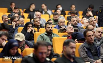 آیین تجلیل از برگزیدگان مناطق 22 گانه 44