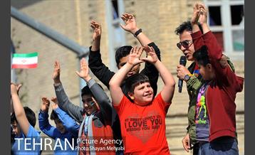 جشن بزرگ روز جمهوری اسلامی با حضور عمو پورنگ 11